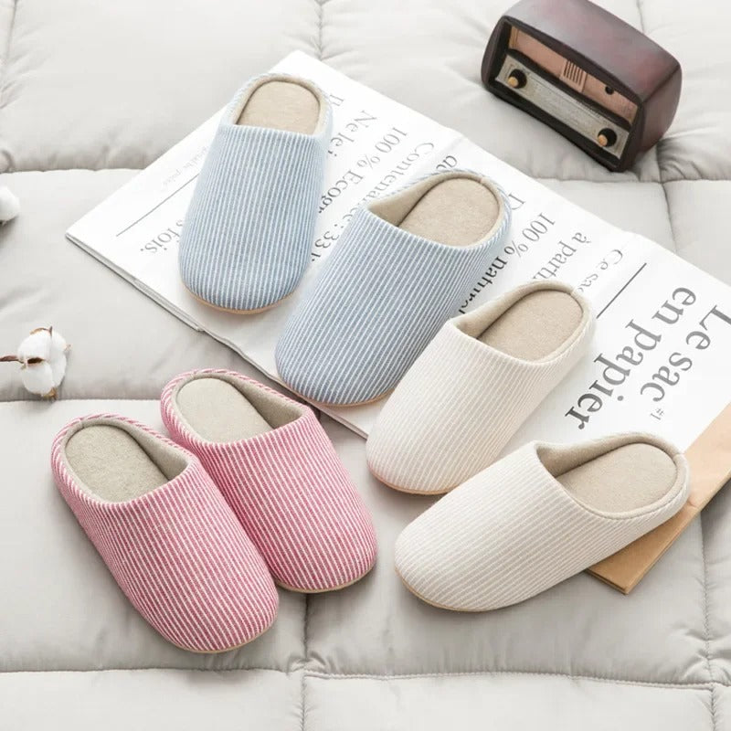 Chaussons douillets femme – Pantoufles confortables en peluche pour intérieur