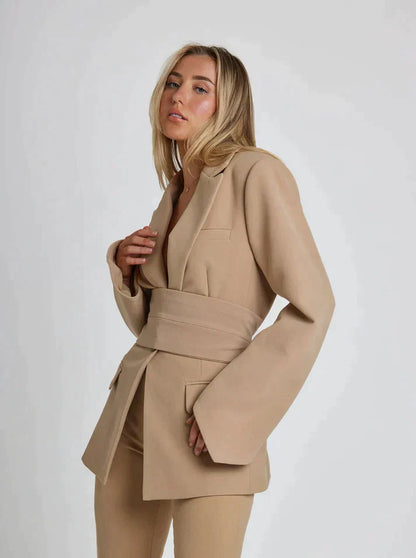 Blazer élégant femme – Veste chic en tissu léger pour soirée et bureau