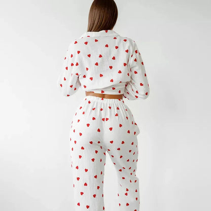 Pyjama femme motifs en cœur – Ensemble confortable et chic pour nuit douce