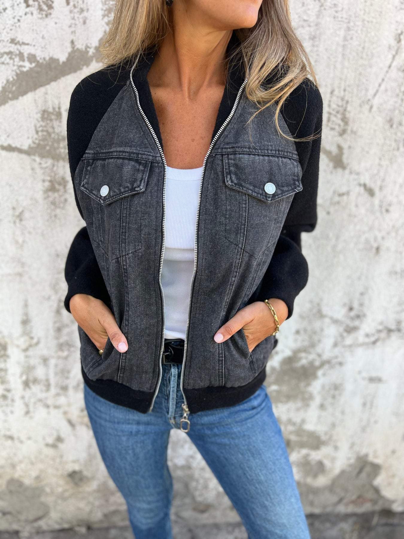 Veste en denim femme – Veste moderne coupe ajustée pour look décontracté chic